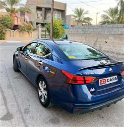 نيسان ألتيما